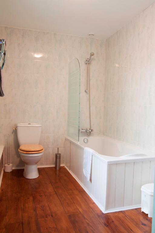 Amabilite Bed & Breakfast Journet Room photo