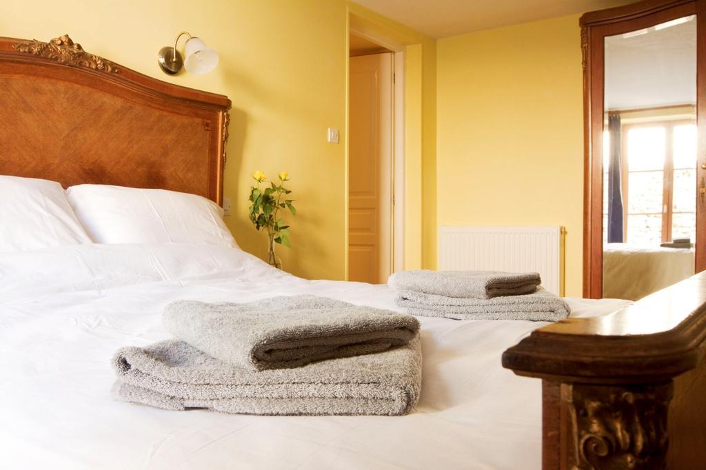 Amabilite Bed & Breakfast Journet Room photo